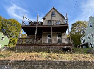 343 Nichols St, Pottsville, PA 17901