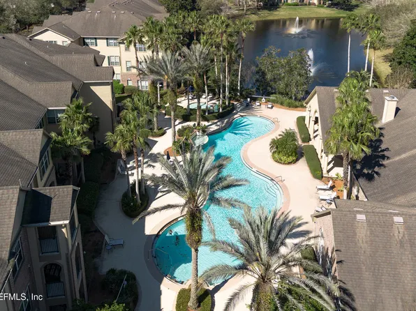 7800 POINT MEADOWS Drive #916, Jacksonville, FL 32256
