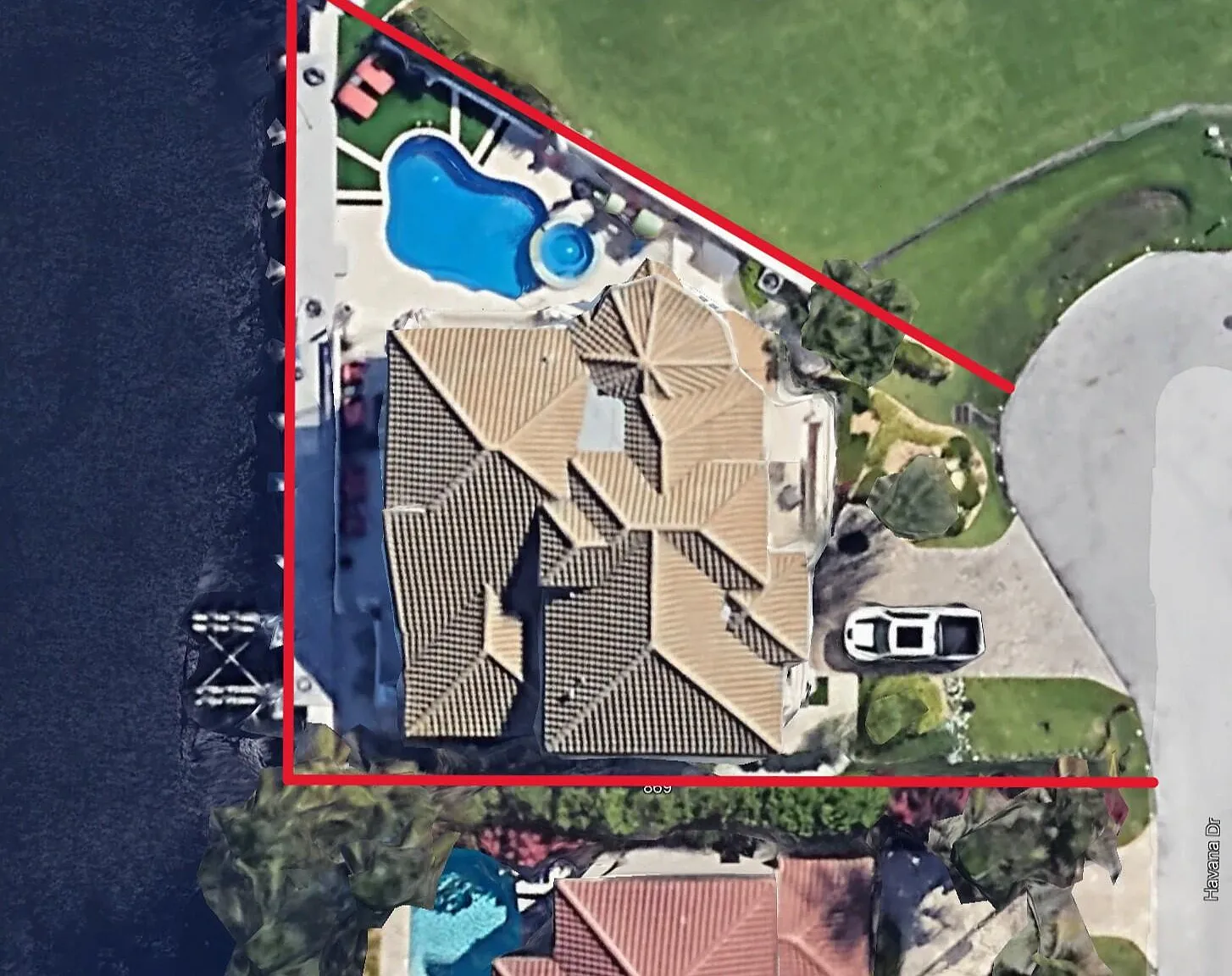5 bed, 4.5 bath, 4057 sqft, $35,000 — Photo 4