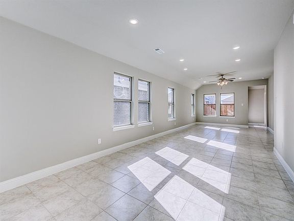 4th image of 1659 Timpson Dr