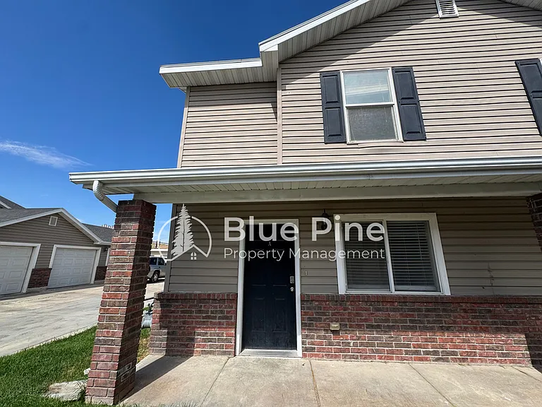 429 Raven Way — Photo 1