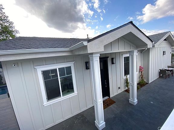 3rd image of 5537 Vanalden Ave