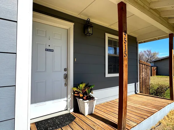 4515 S Horseshoe Trl, The Colony, TX 75056