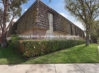 110 E Grove St APT 20, Stockton, CA
