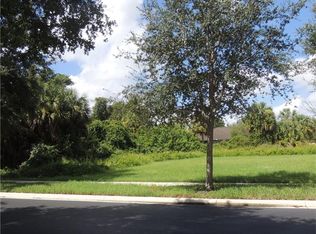 1061 Harbour Green Rd, Punta Gorda, FL 33983