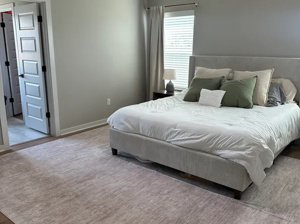 (undisclosed Address), Bentonville, AR 72713