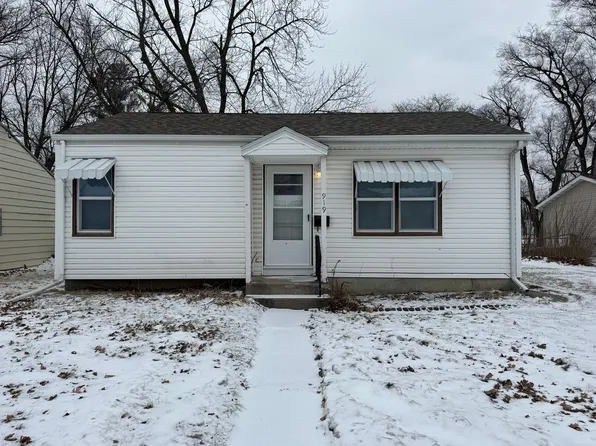 919 S 25th St, Fort Dodge, IA 50501