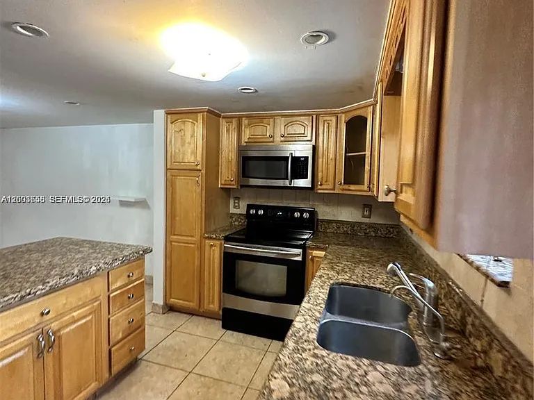 551 NW 82nd Ave #502 — Photo 4