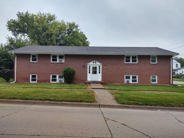 Sprint Depot Apartments, 413 S 2nd St Unit 1, Knoxville, IA 50138