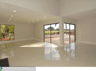 45 Greens Rd, Hollywood, FL 33021