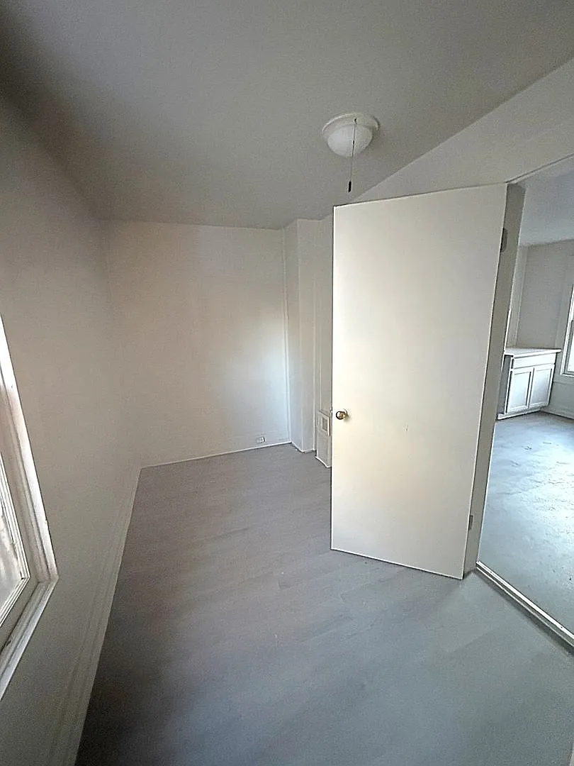 638 Carbon St — Photo 4