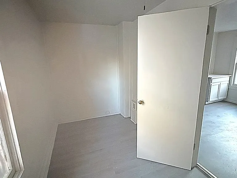 638 Carbon St — Photo 4
