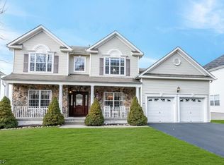 424 Rock Ridge Rd, Lake Hopatcong, NJ 07849