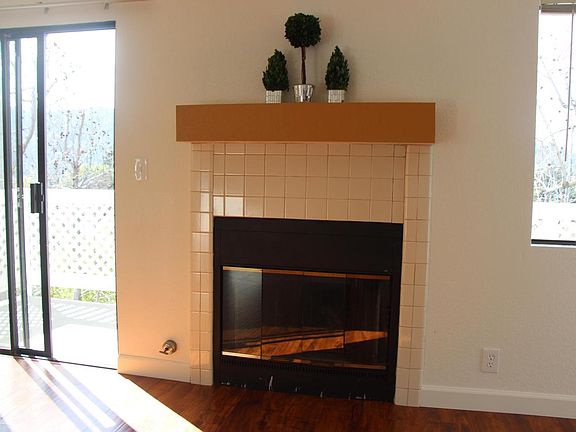 5th image of 4455 Rockland Pl APT 8