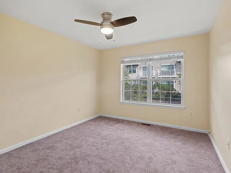 260 Riverwalk Way — Photo 12
