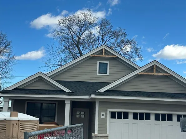 4119 N Lincoln St, Westmont, IL 60559