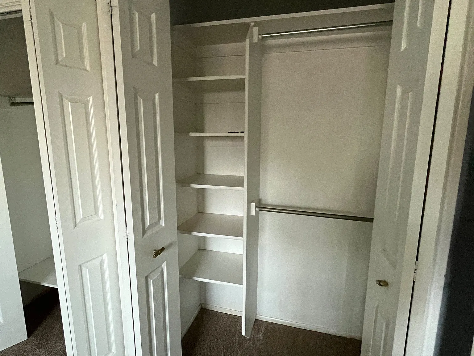 5 bed, 1900 sqft, $775 — Photo 4
