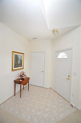 3rd image of 2574 Wanstead Ct
