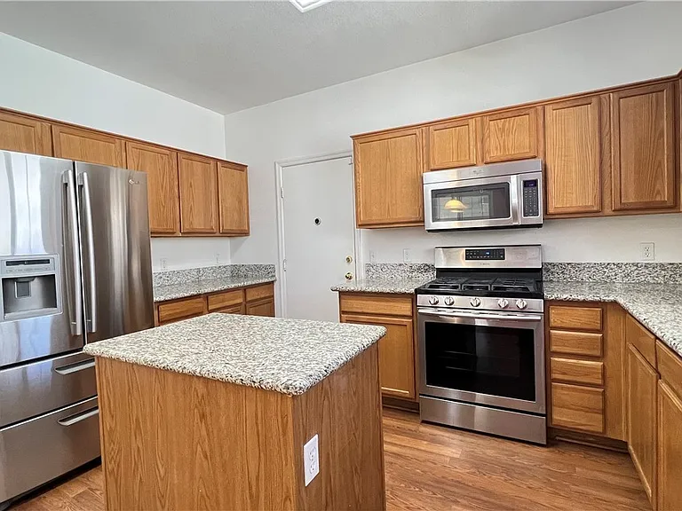 10645 Brianhurst Ave — Photo 9