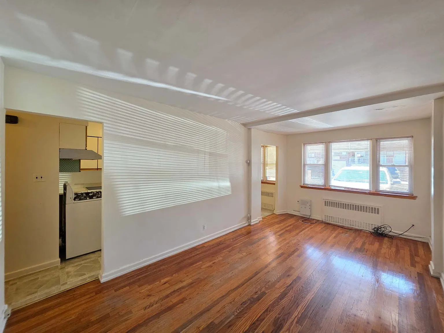 126 Bay 46th St — Photo 3
