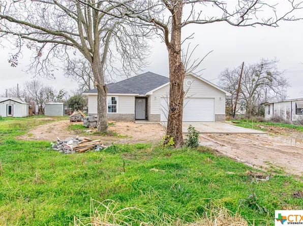 407 Claudwood St, Holland, TX 76534