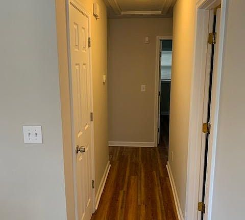 5th image of 1806 Belcrest Dr