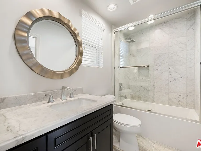 120 S Poinsettia Pl — Photo 25