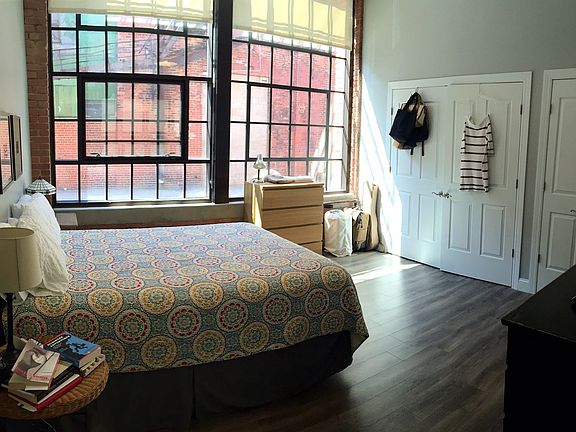 3rd image of 320 Grote St Unit 101