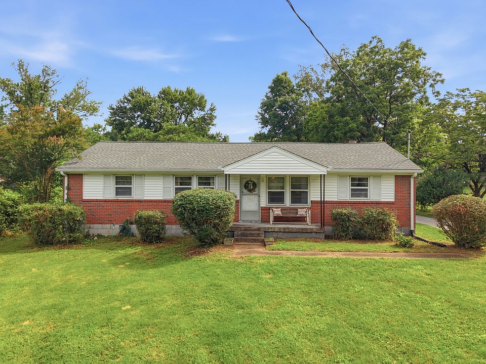 1st image of 3835 Creekside Dr
