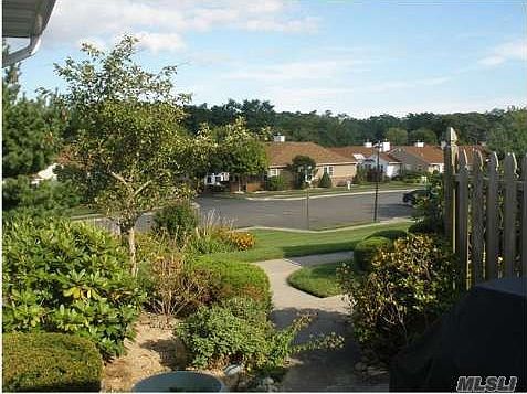 5th image of 95 Theodore Dr