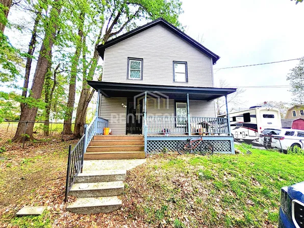 26 Clinton St, Walden, NY 12586