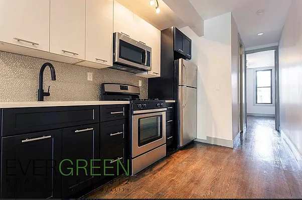 Rented by ERNY LLC | media 4