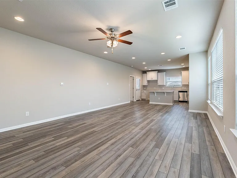 12008 Tolson Dr — Photo 5
