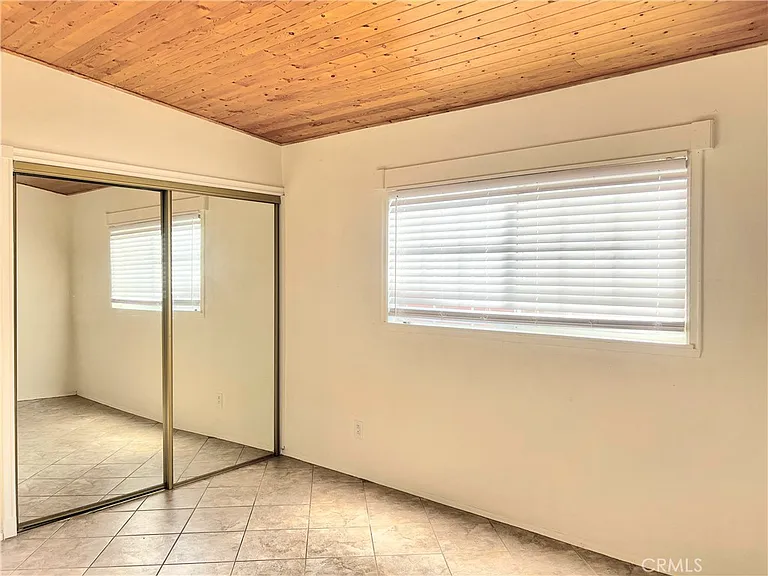 815 W Avenue H7 — Photo 30