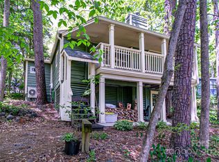 70 Lake Sega Cir, Brevard, NC 28712