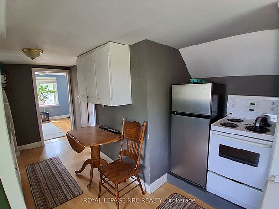 5th image of 42 Cumming St