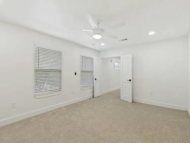 15655 Regal Hill Cir — Photo 17