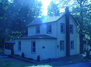 43 Chapel St, Ellenville, NY 12428