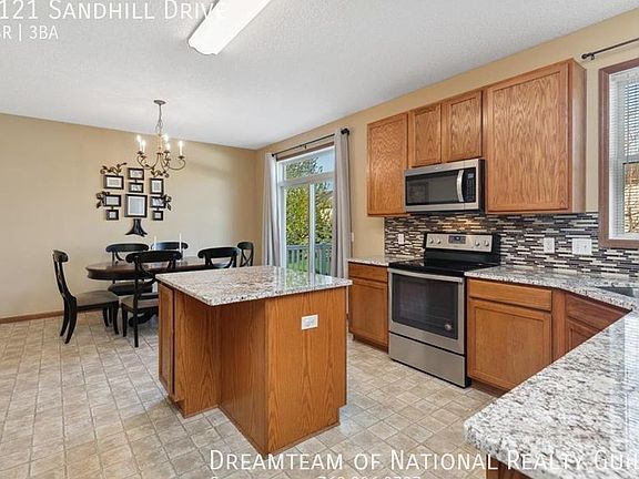 5th image of 2121 Sandhill Dr