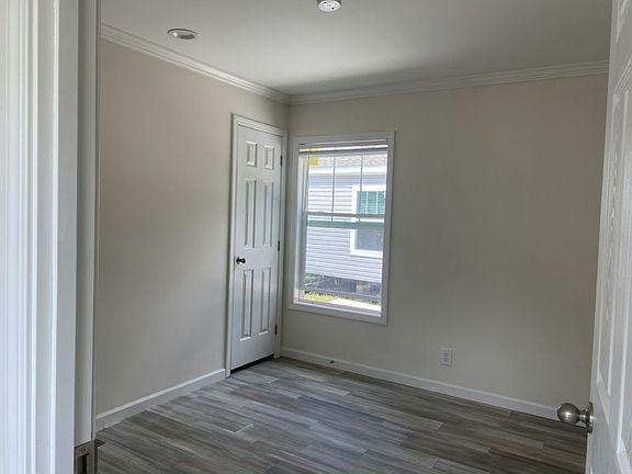 4th image of 204 Dreamers Ln