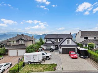 35834 Eaglecrest Dr, Abbotsford, BC V3G 1E8