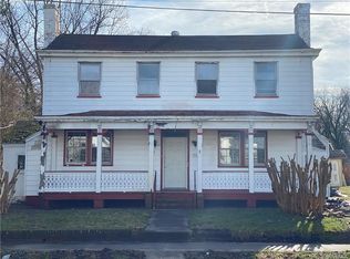 132 New St, Petersburg, VA 23803