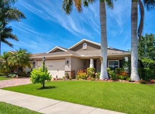 3517 72nd Dr E, Sarasota, FL 34243