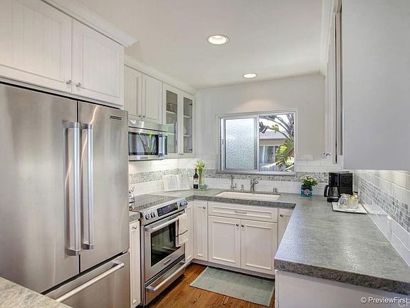 4th image of 155 15th St Unit 19