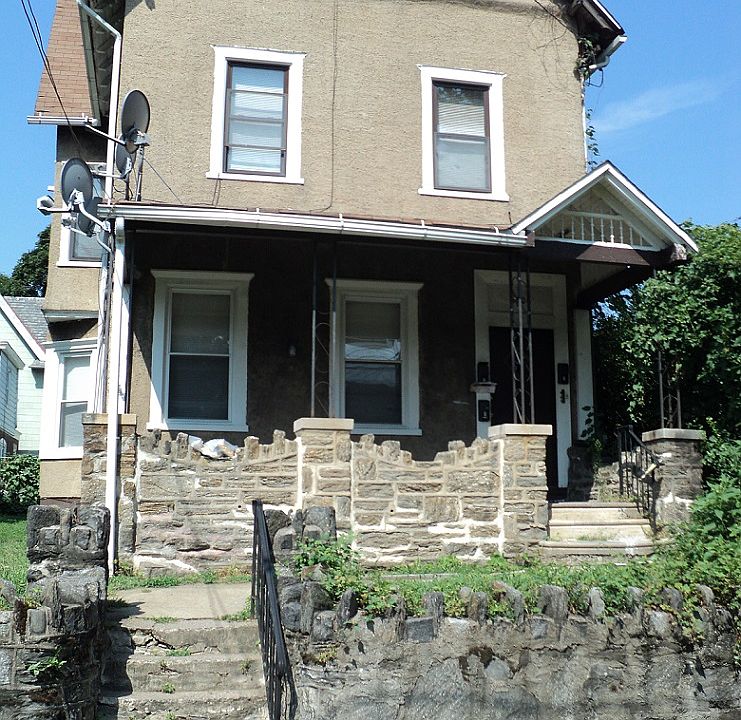 2nd image of 6006 N 11th St
