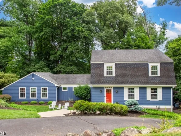 24 Beaver Ridge Rd, Morris Plains Boro, NJ 07950