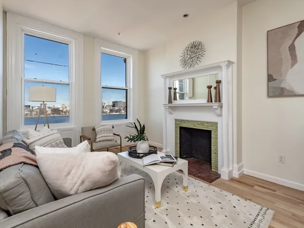 483 Beacon St #Penthouse 2, Boston, MA 02115