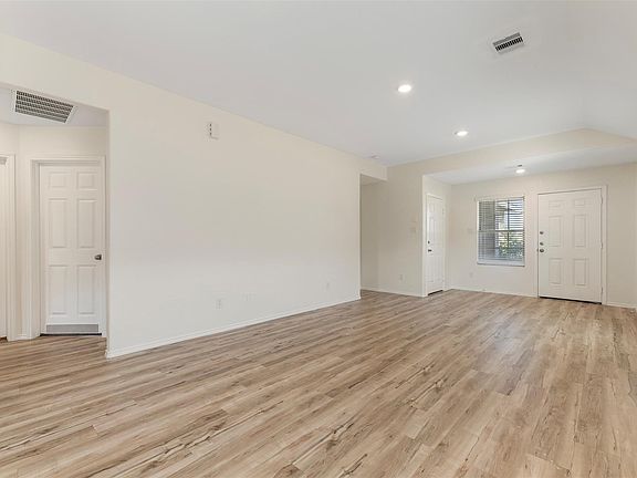 4th image of 8635 Wooster Trails Dr