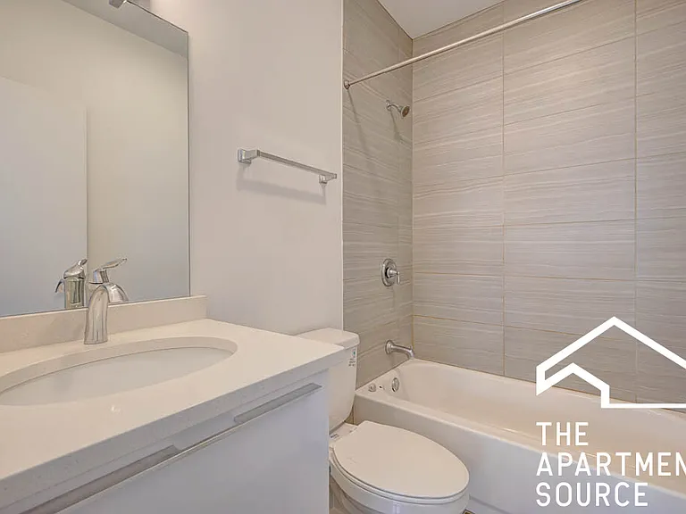 2700 W North Ave #203 — Photo 6