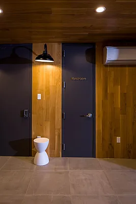 Rented by Nooklyn NYC LLC | media 65